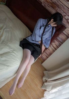 军舰上的女士兵
